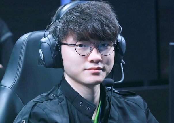 英雄联盟传奇选手 真正的世界第一中单Faker 英雄联盟传奇选手 真正的世界第一中单Faker